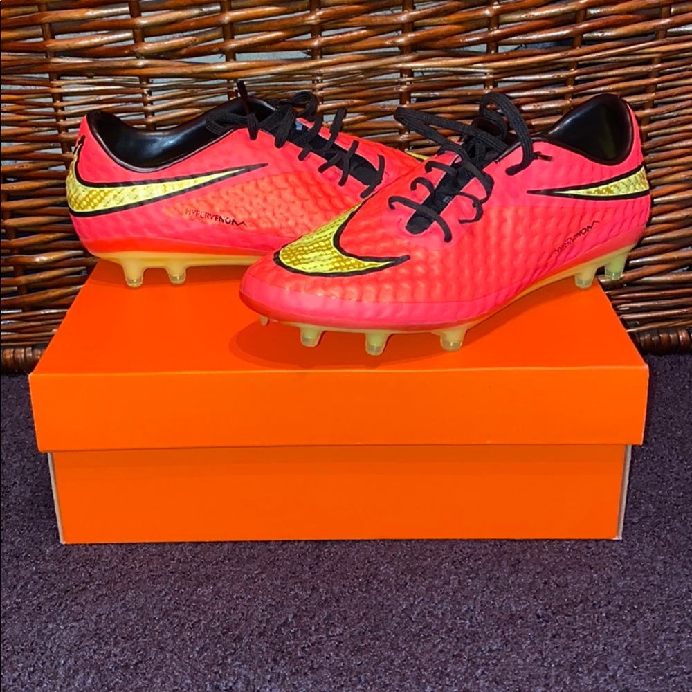Men’s Soccer Cleats Hypervenom Phantom FG